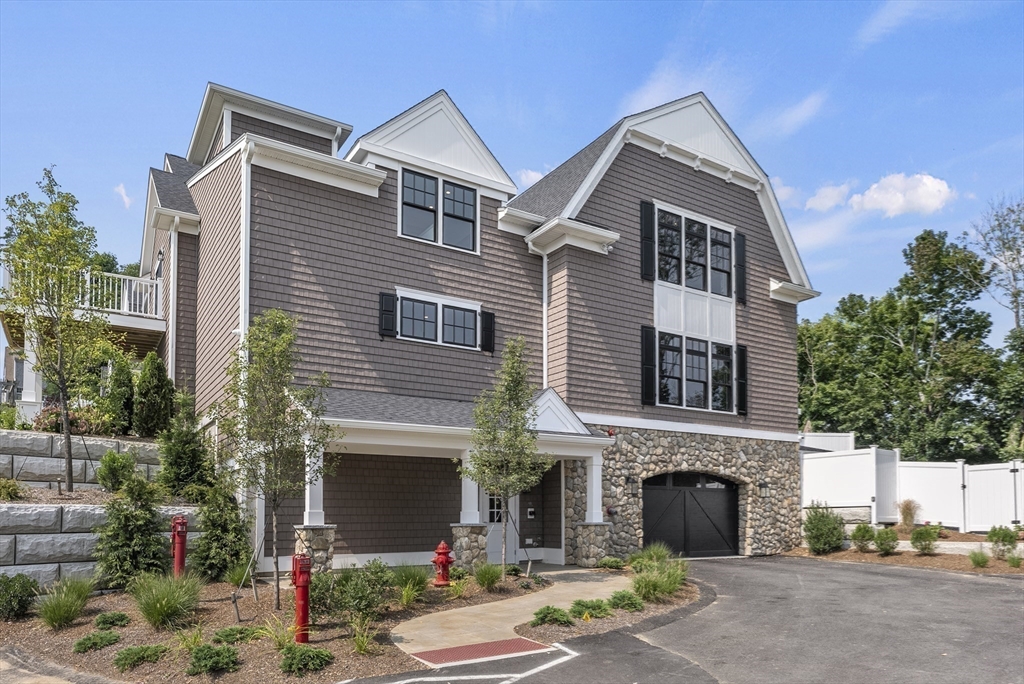 134 Court St # 10