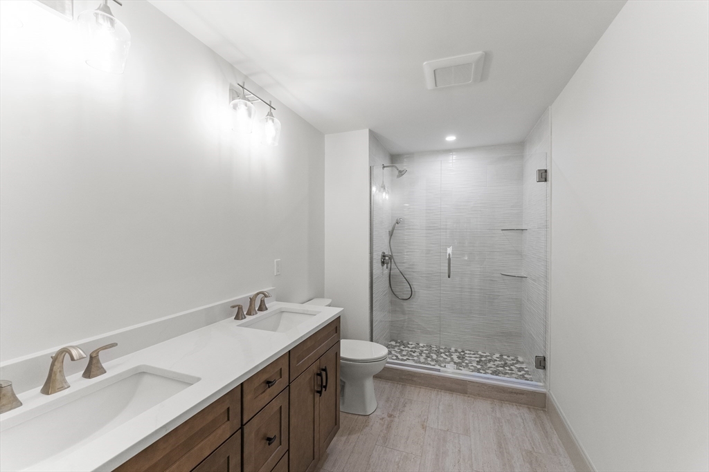 46 Sandwich Road # 10