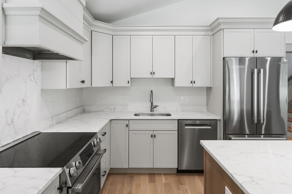 46 Sandwich Road # 10