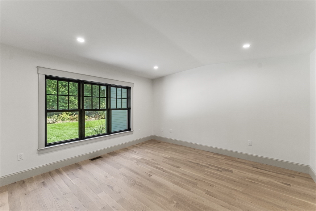 46 Sandwich Road # 10