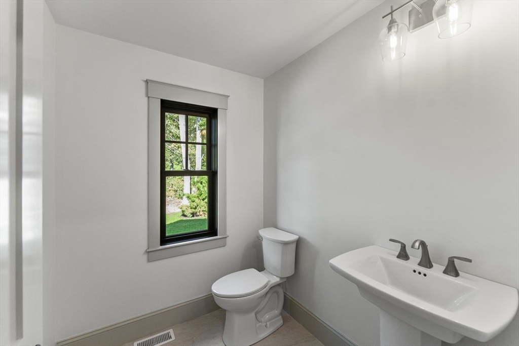 46 Sandwich Road # 10