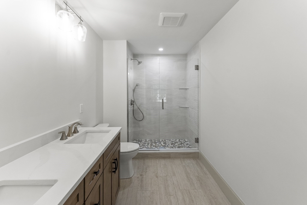 46 Sandwich Road # 10