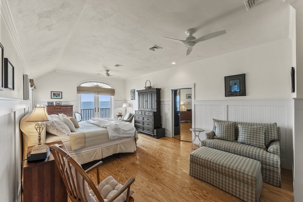 54 Harlows Landing