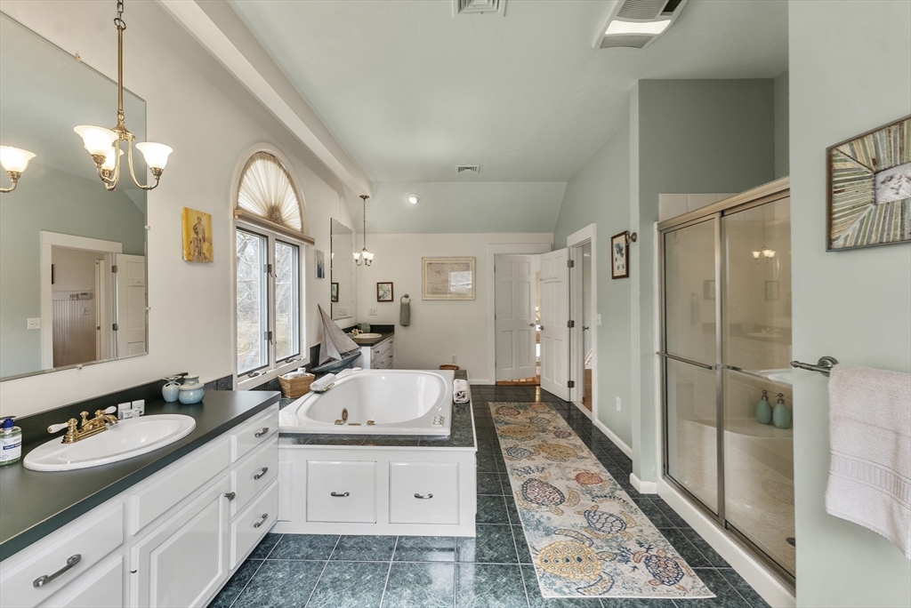 54 Harlows Landing
