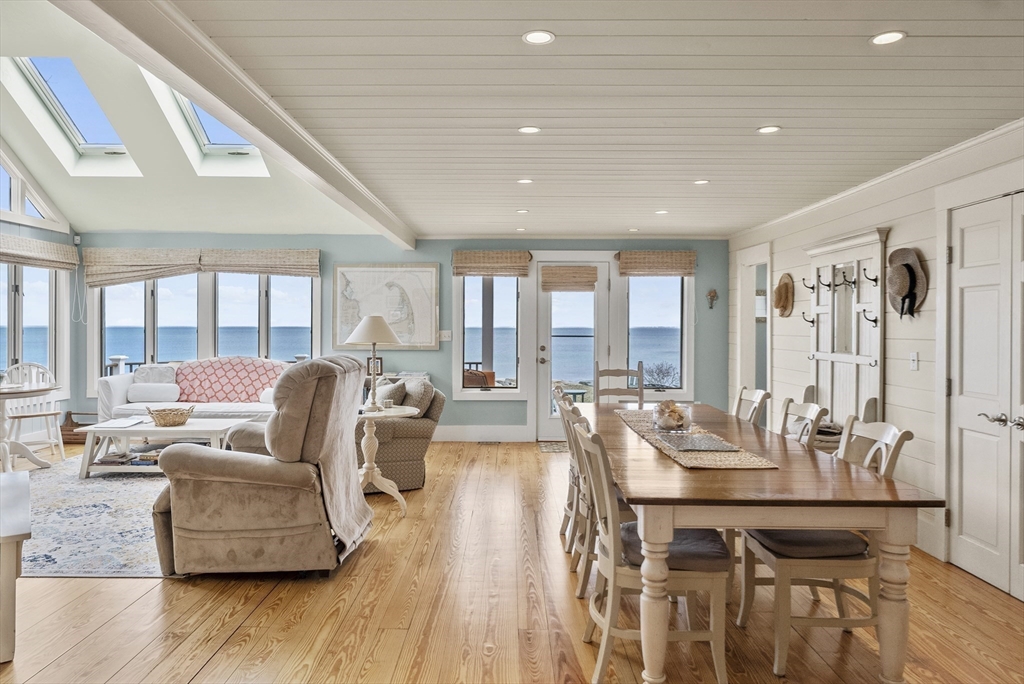 54 Harlows Landing