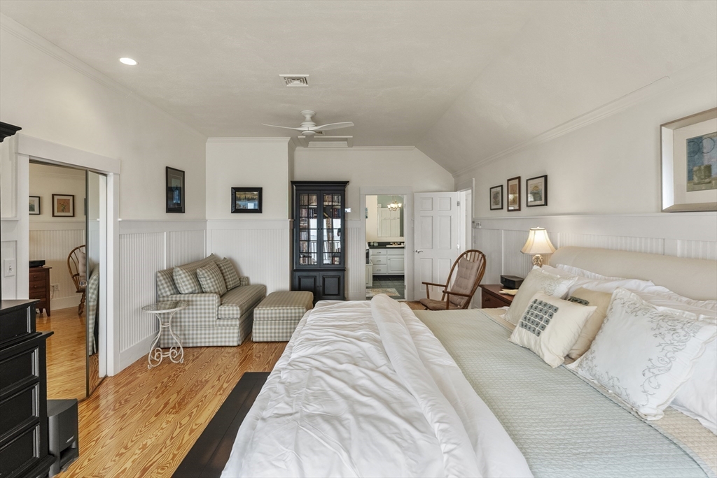 54 Harlows Landing
