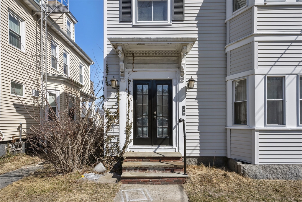 129 Court St