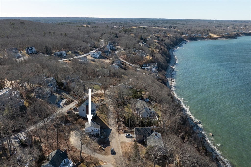 41 Bay Shore Dr