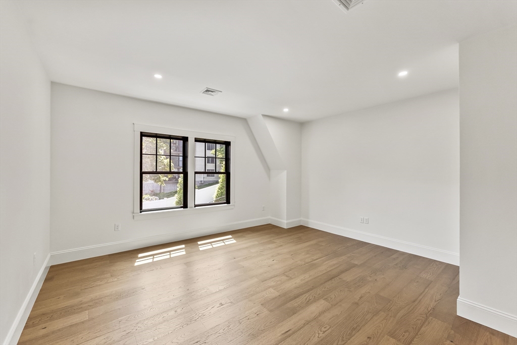 134 Court St # 12