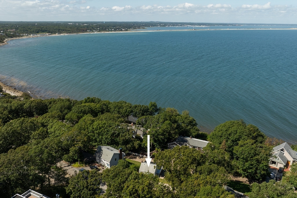 41 Bay Shore Dr