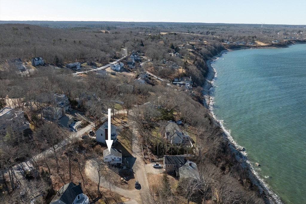 41 Bay Shore Dr