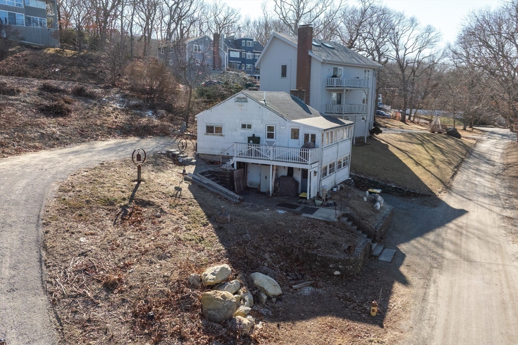 41 Bay Shore Dr