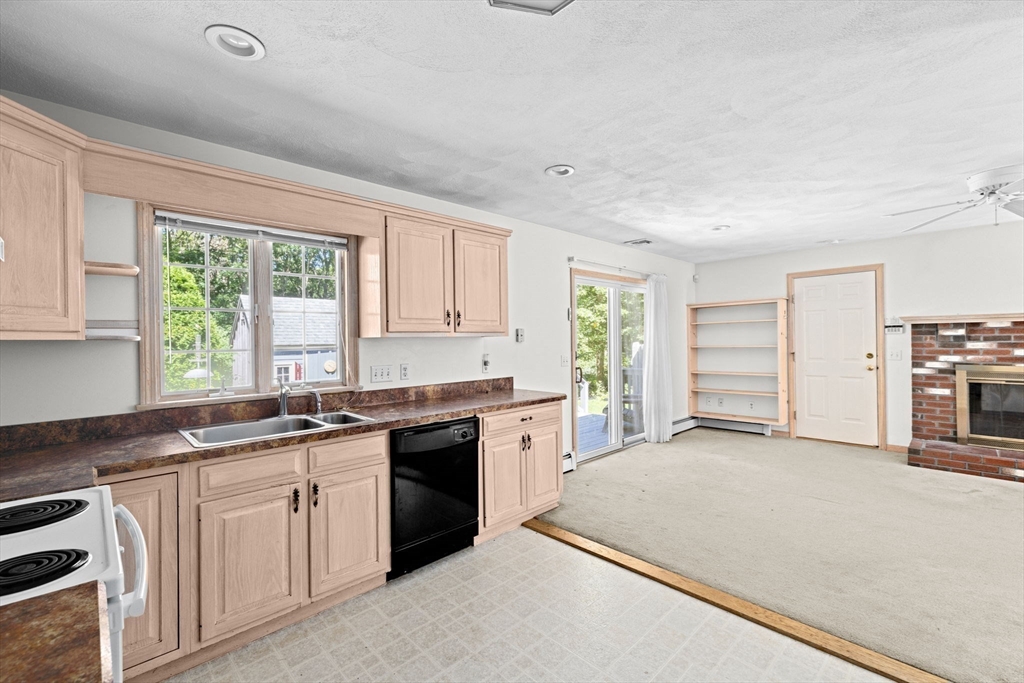 166 Carriage Lane