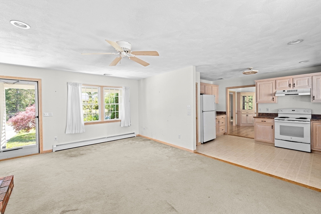 166 Carriage Lane