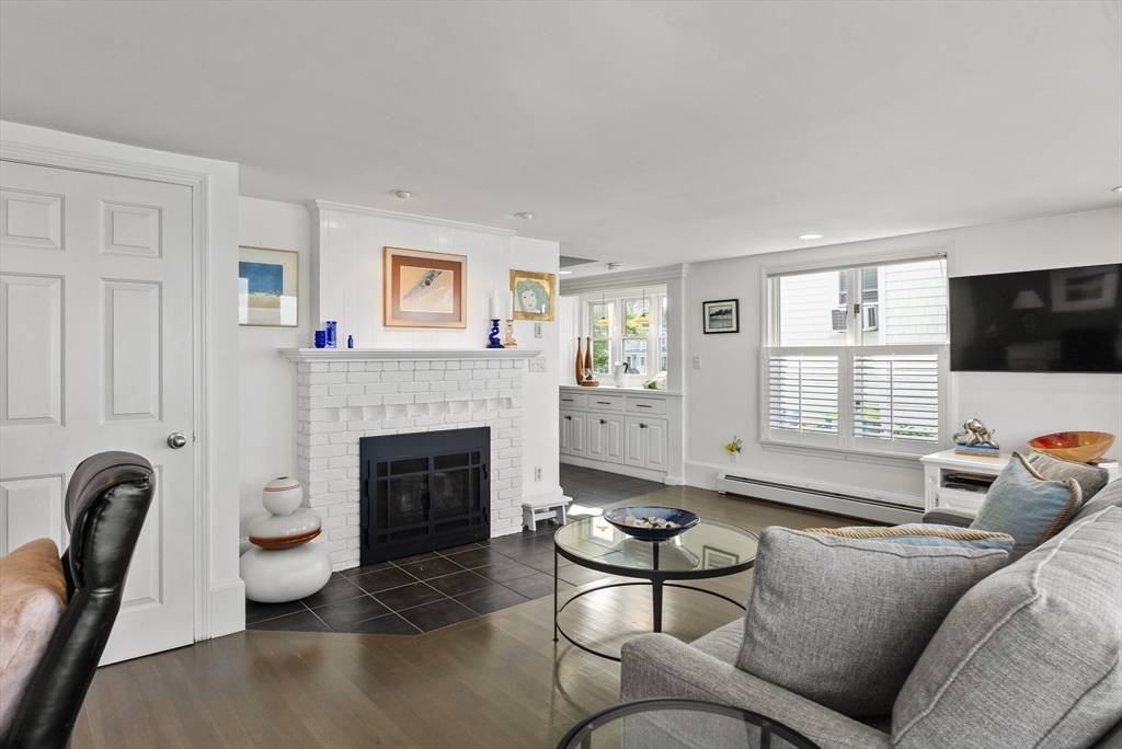211 Taylor Ave