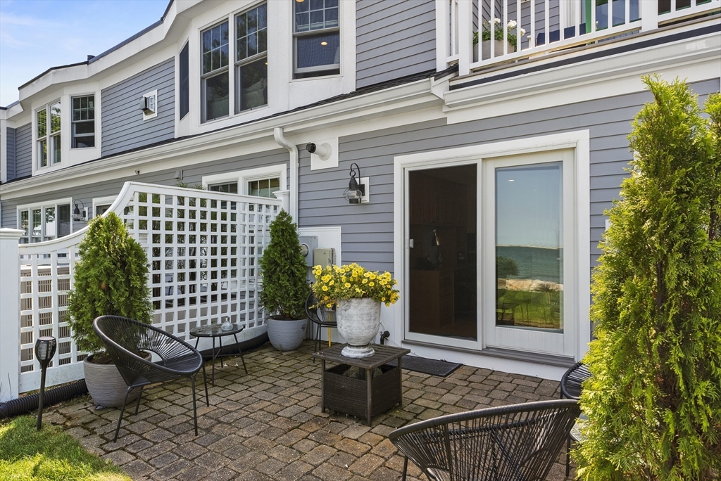 60 Robbins Rd # 12