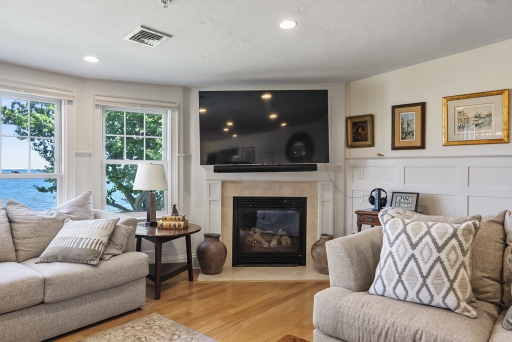 60 Robbins Rd # 12