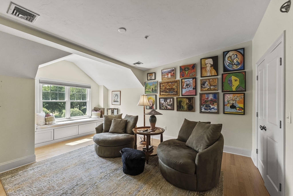 60 Robbins Rd # 12
