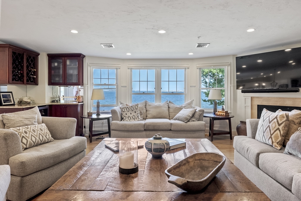60 Robbins Rd # 12