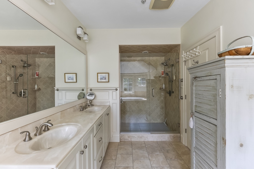 60 Robbins Rd # 12