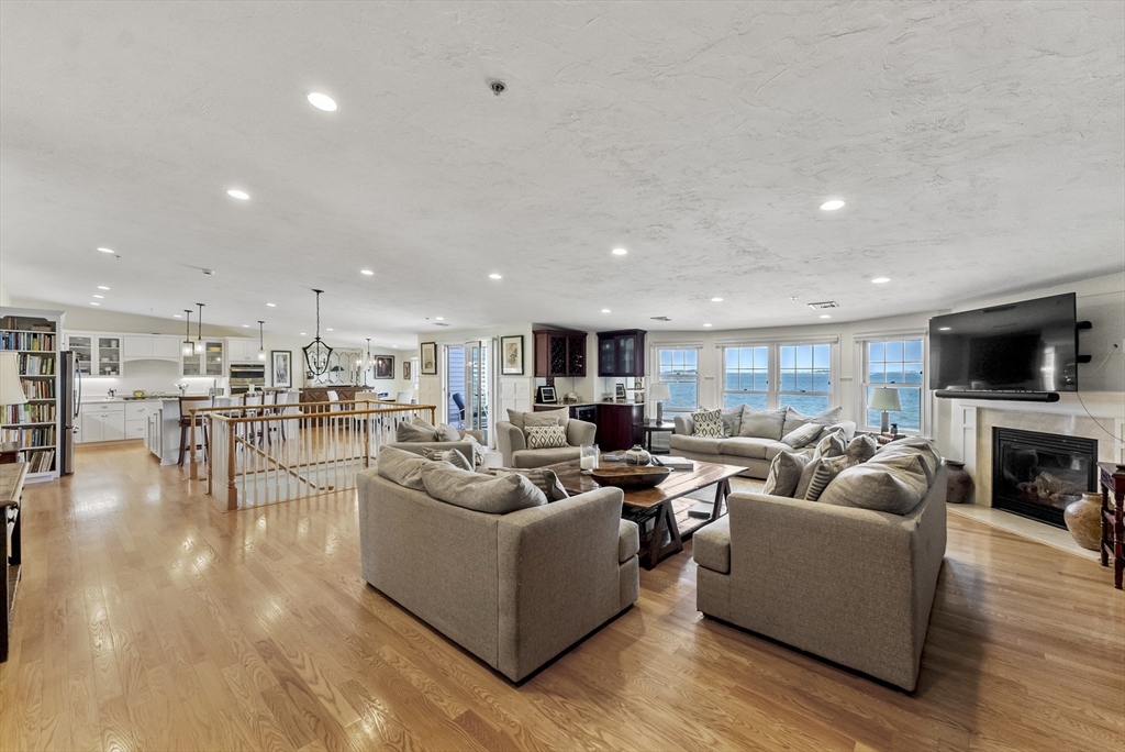 60 Robbins Rd # 12