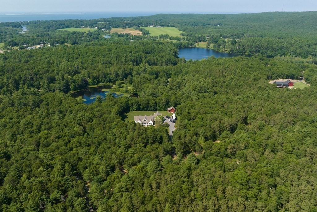 112 Bump Rock Rd