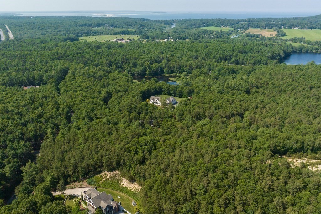 112 Bump Rock Rd