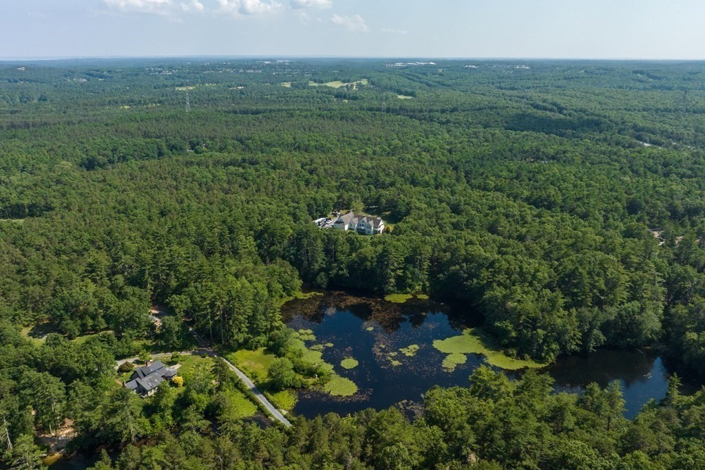 112 Bump Rock Rd