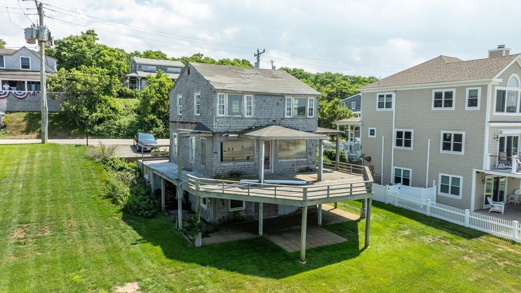 208 Manomet Point Rd
