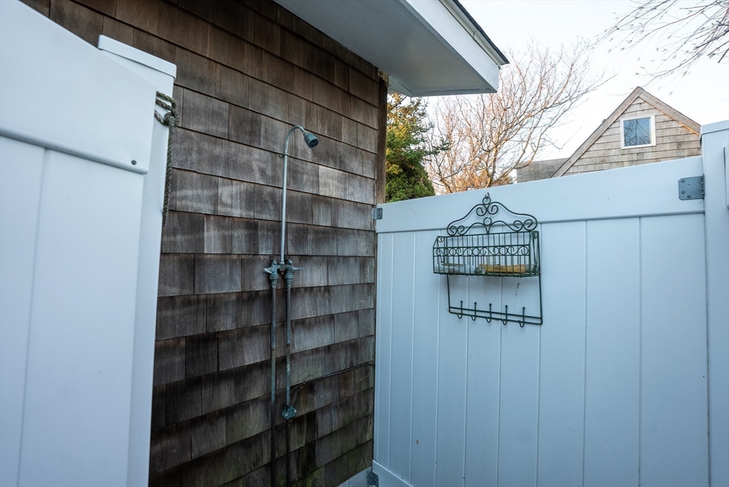 265 Manomet Point Rd