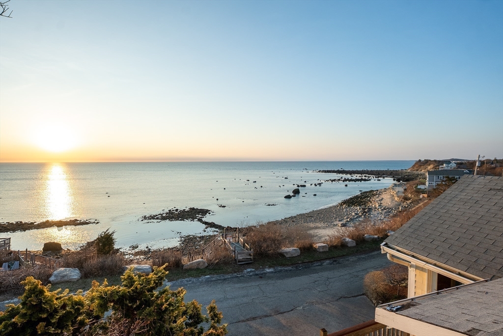 265 Manomet Point Rd