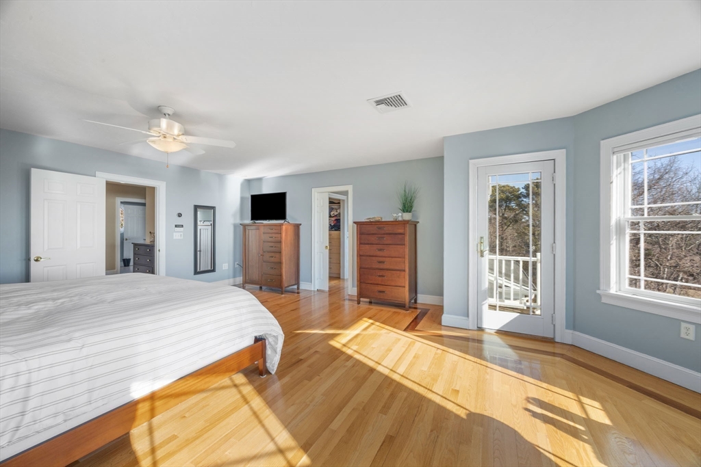 318 Center Hill Rd