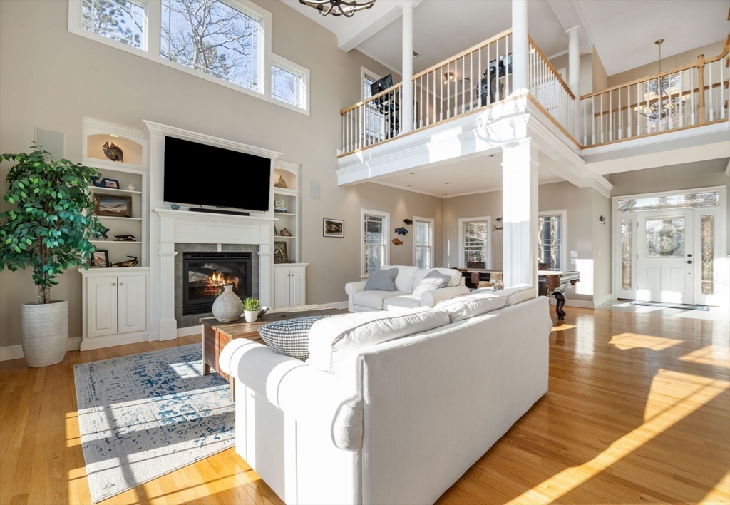 318 Center Hill Rd