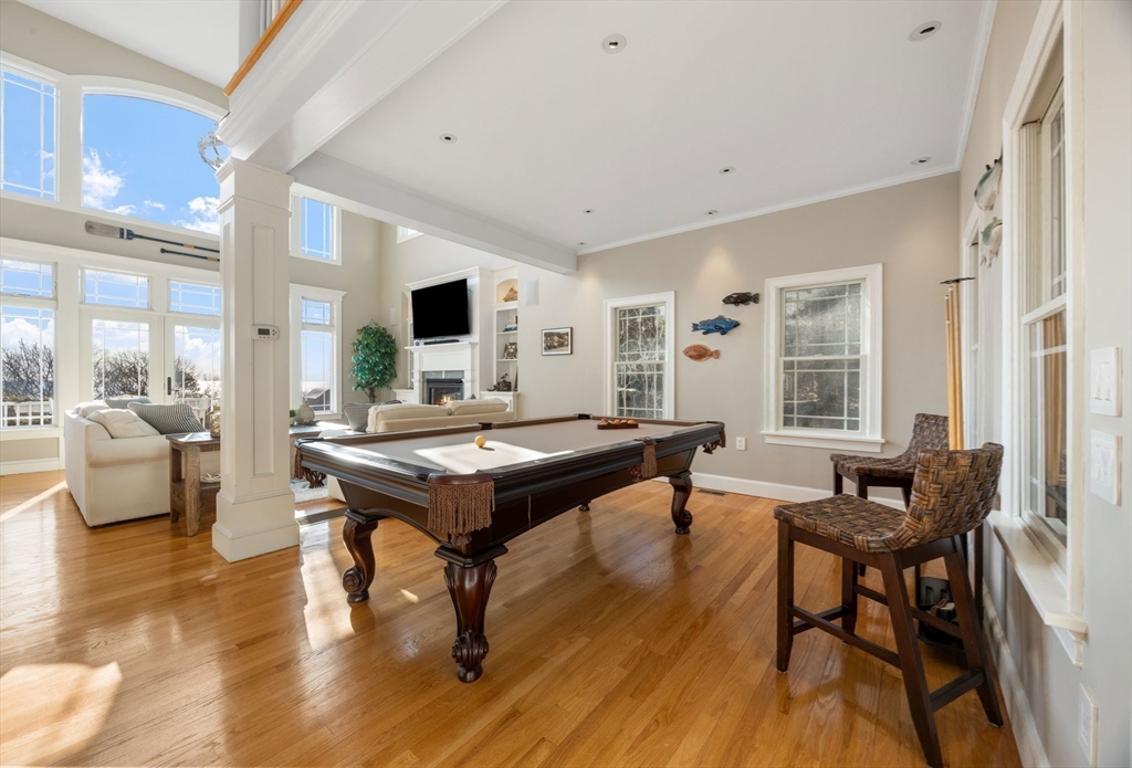 318 Center Hill Rd