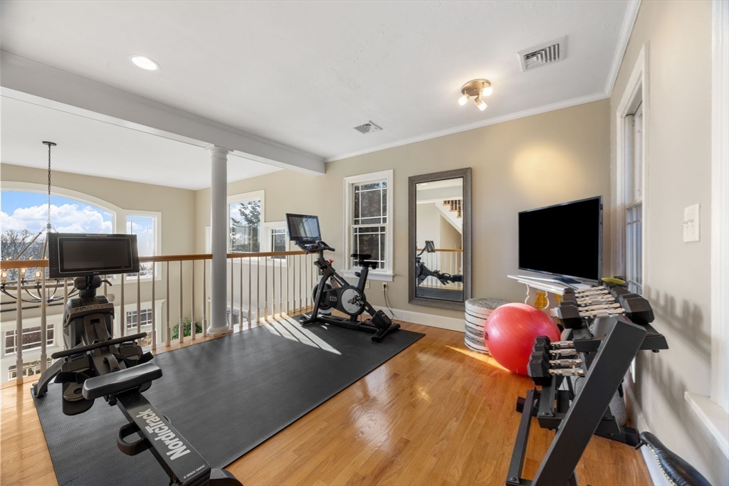 318 Center Hill Rd