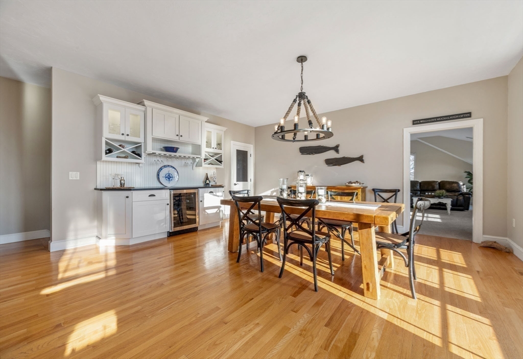 318 Center Hill Rd