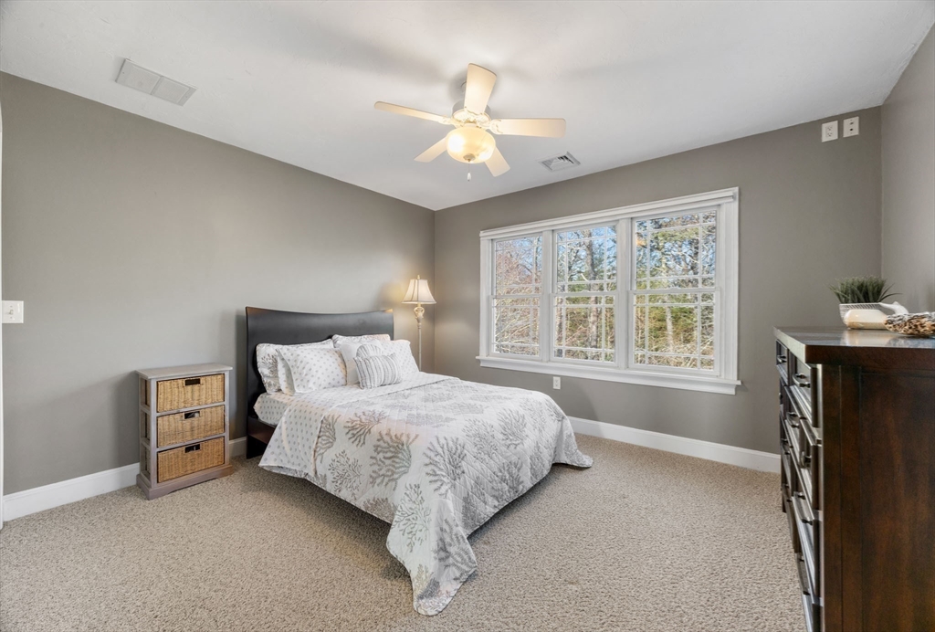 318 Center Hill Rd
