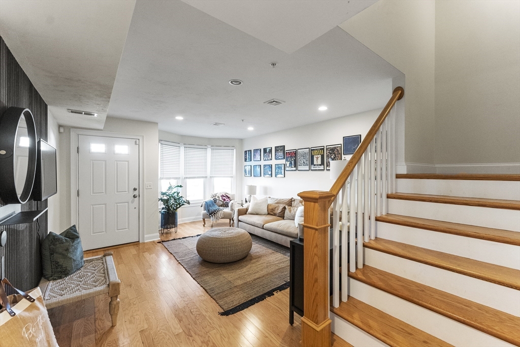 60 Robbins Rd. # 25