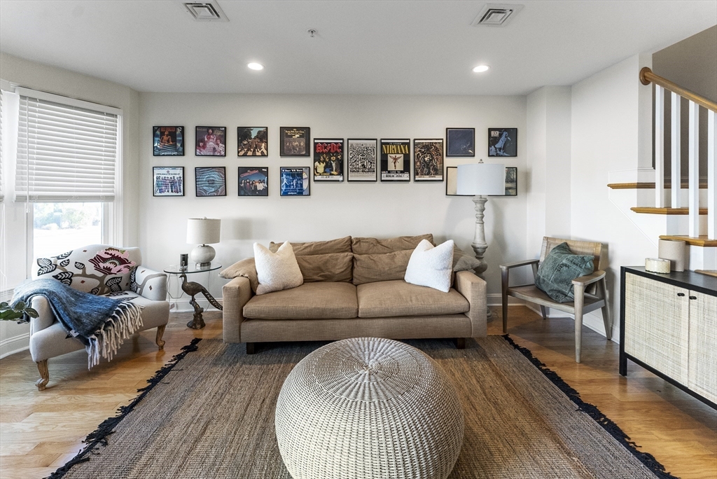 60 Robbins Rd. # 25