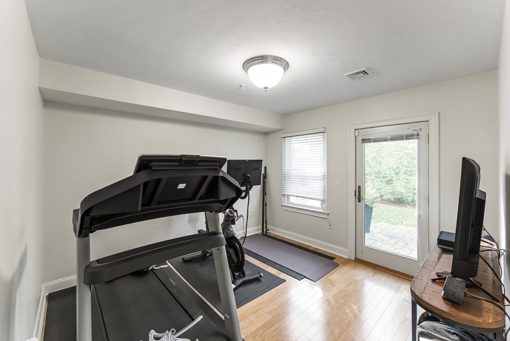 60 Robbins Rd. # 25