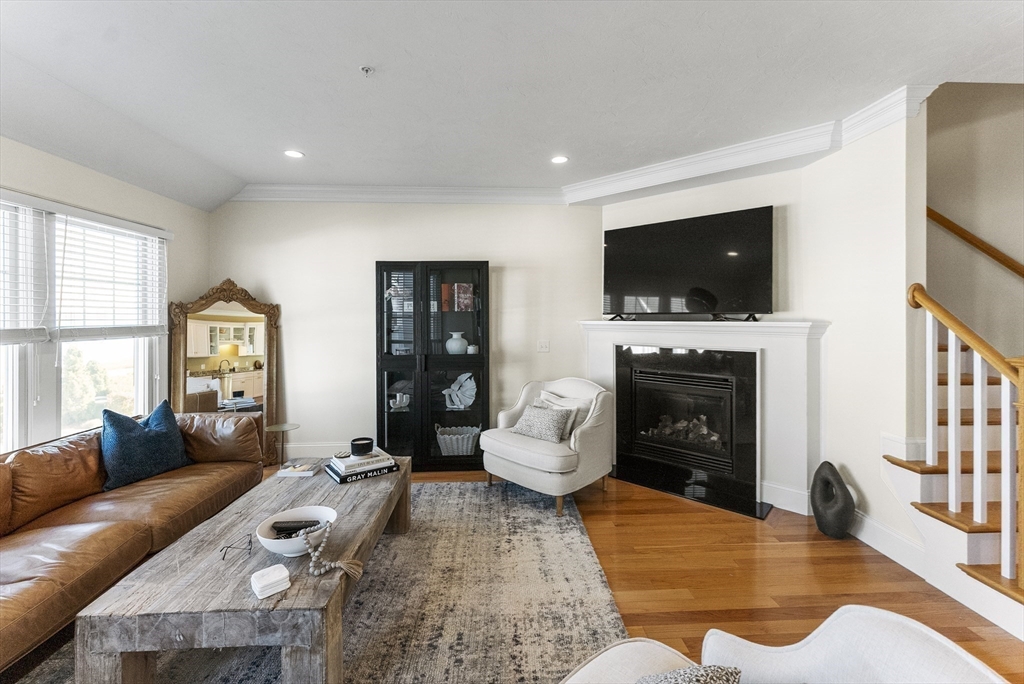60 Robbins Rd. # 25