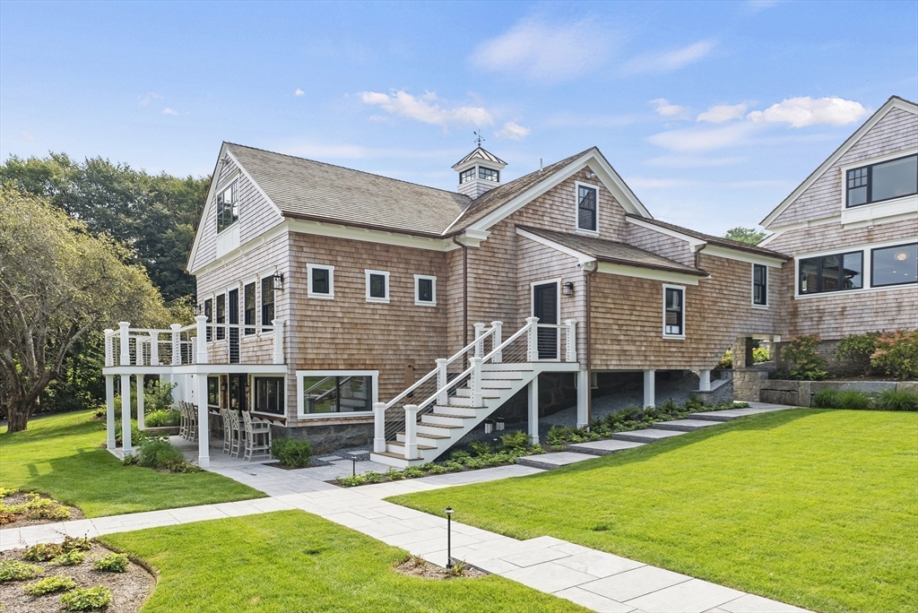 28 Warren Avenue