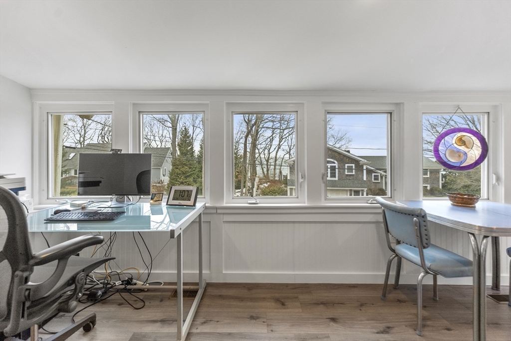 41 Bay Shore Dr