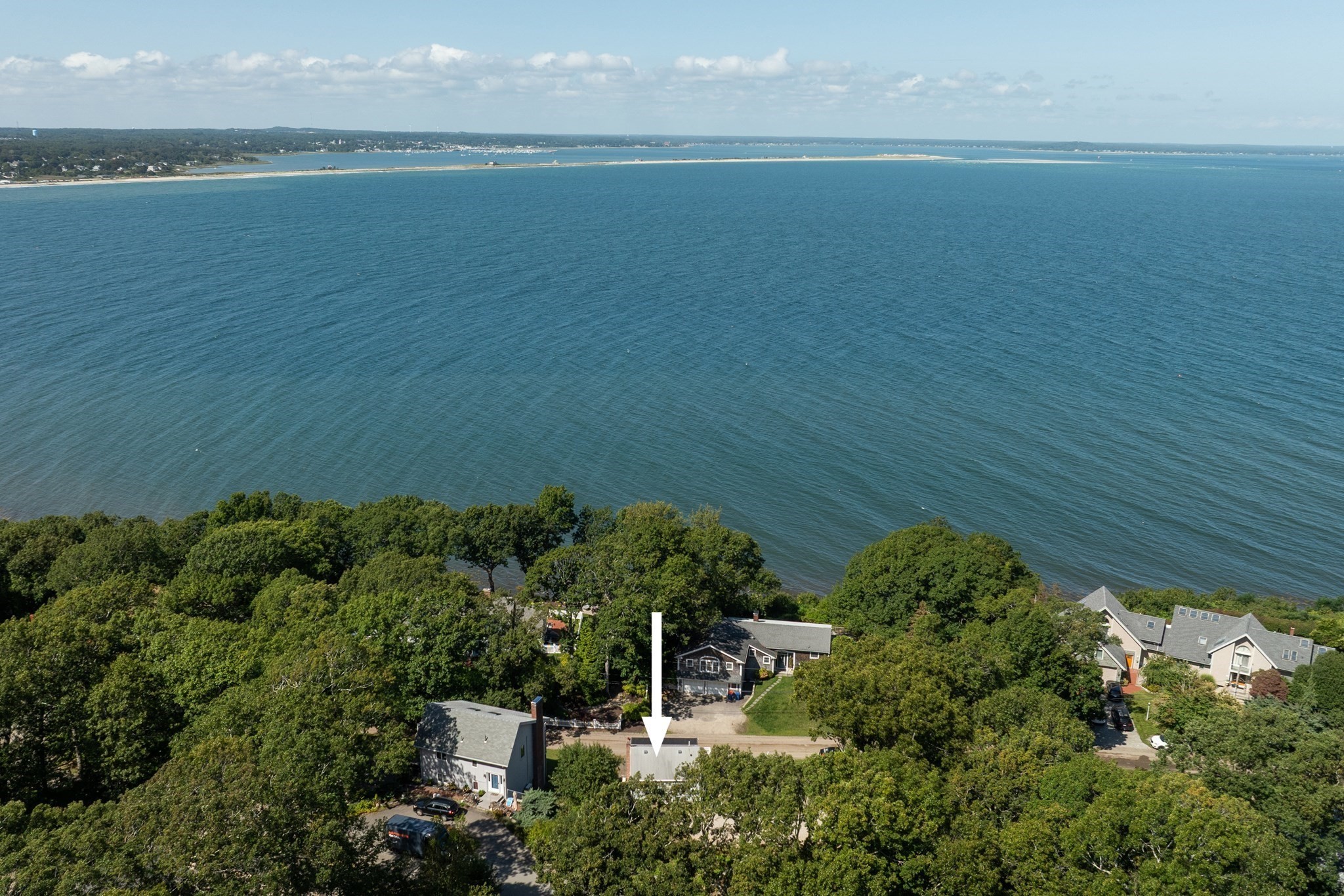 41 Bay Shore Dr