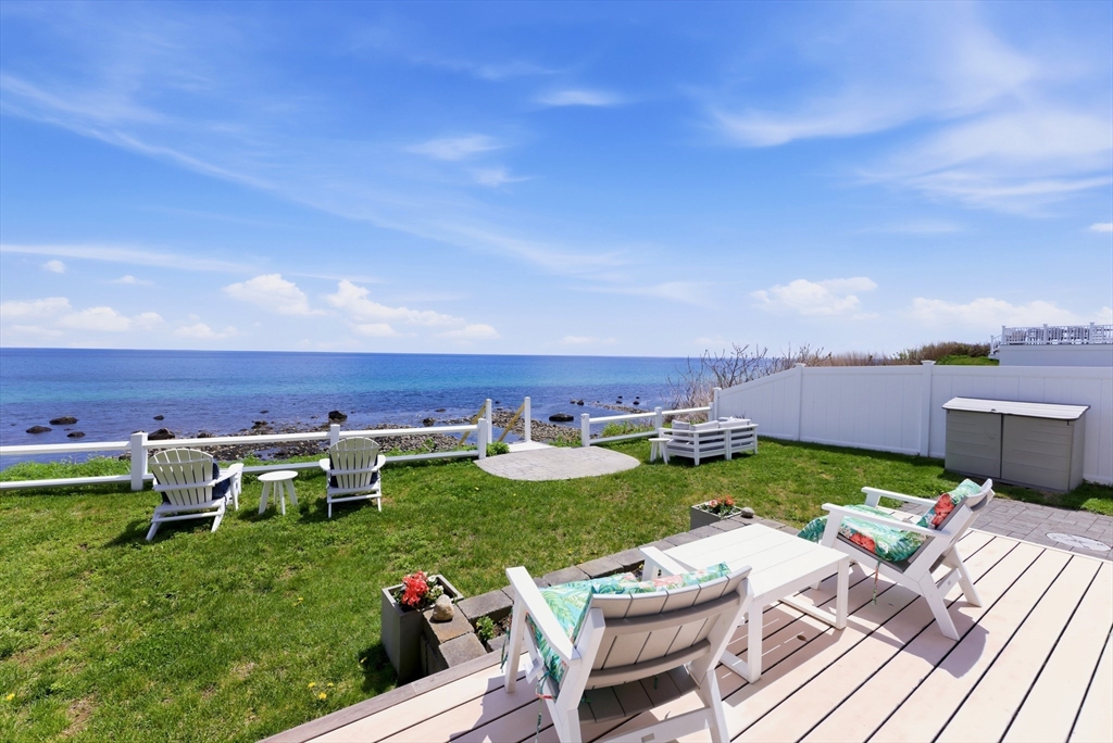 21 Shoreline Way