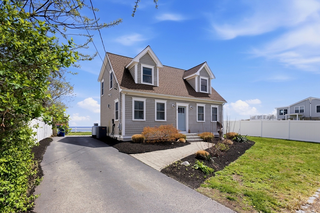 21 Shoreline Way