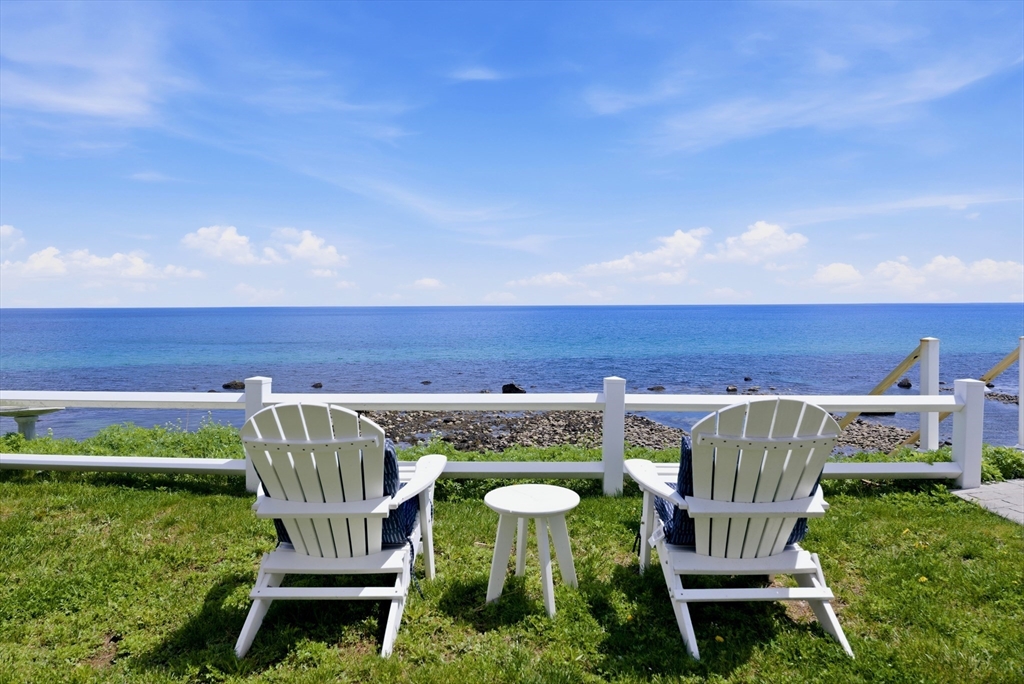 21 Shoreline Way