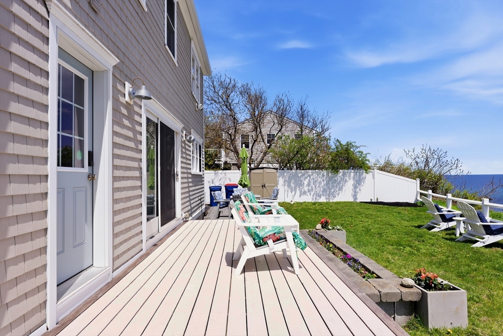 21 Shoreline Way