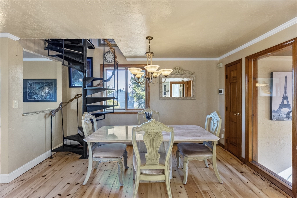 92 Lookout Point Rd