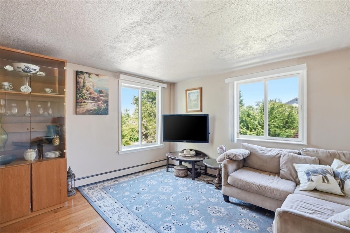 92 Lookout Point Rd